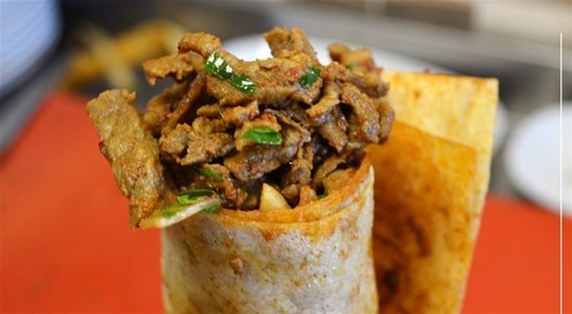 Тантуни из говядины  в лаваше 