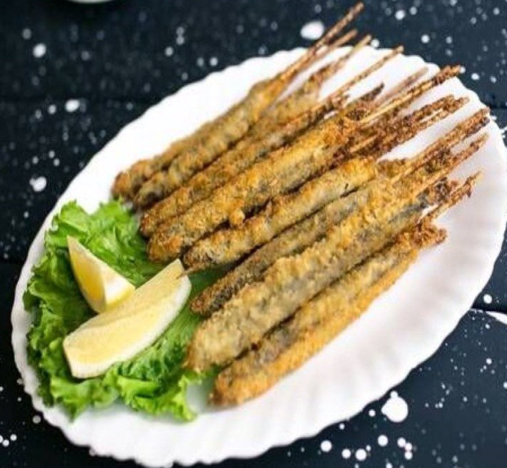 Мойва на шпажках  