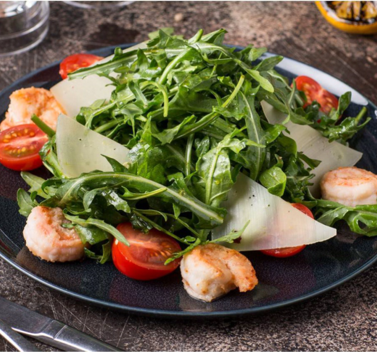 Руккола с креветками 