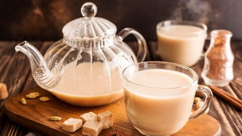 Чай с молоком