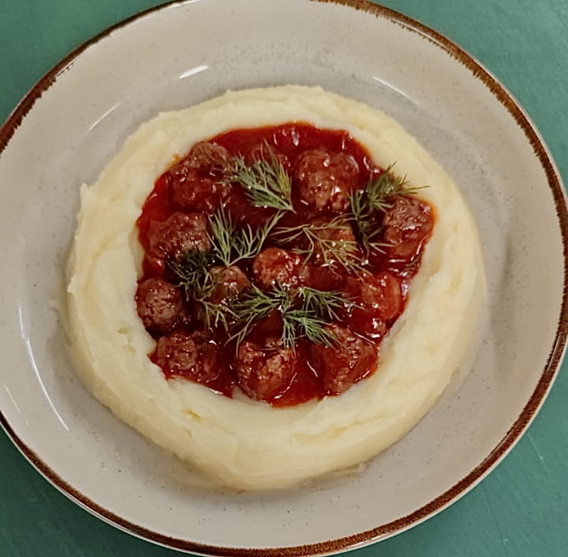 Фрикадельки в соусе наполетано