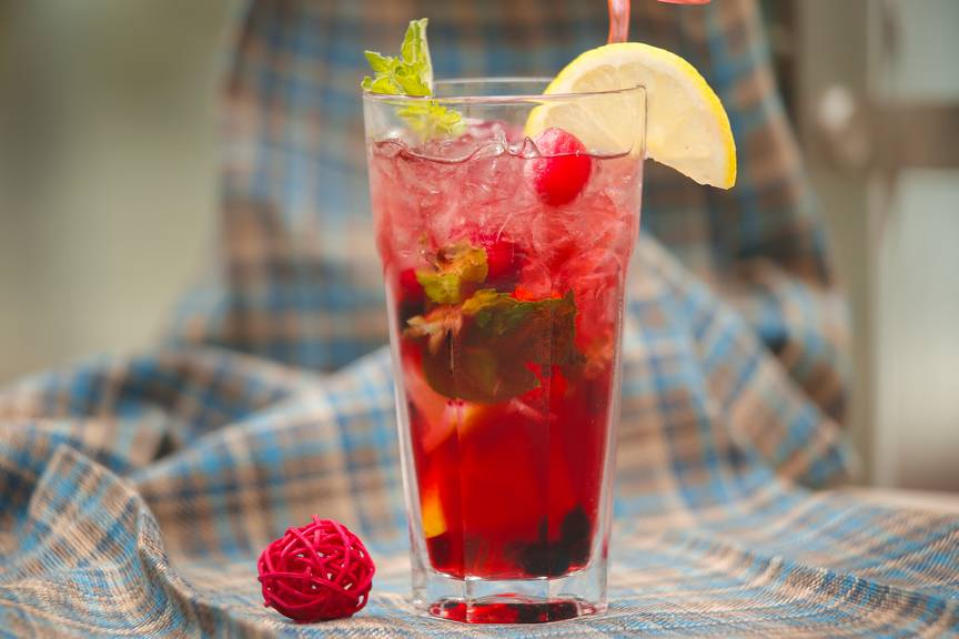 «Лимонад с сиропом стакан»