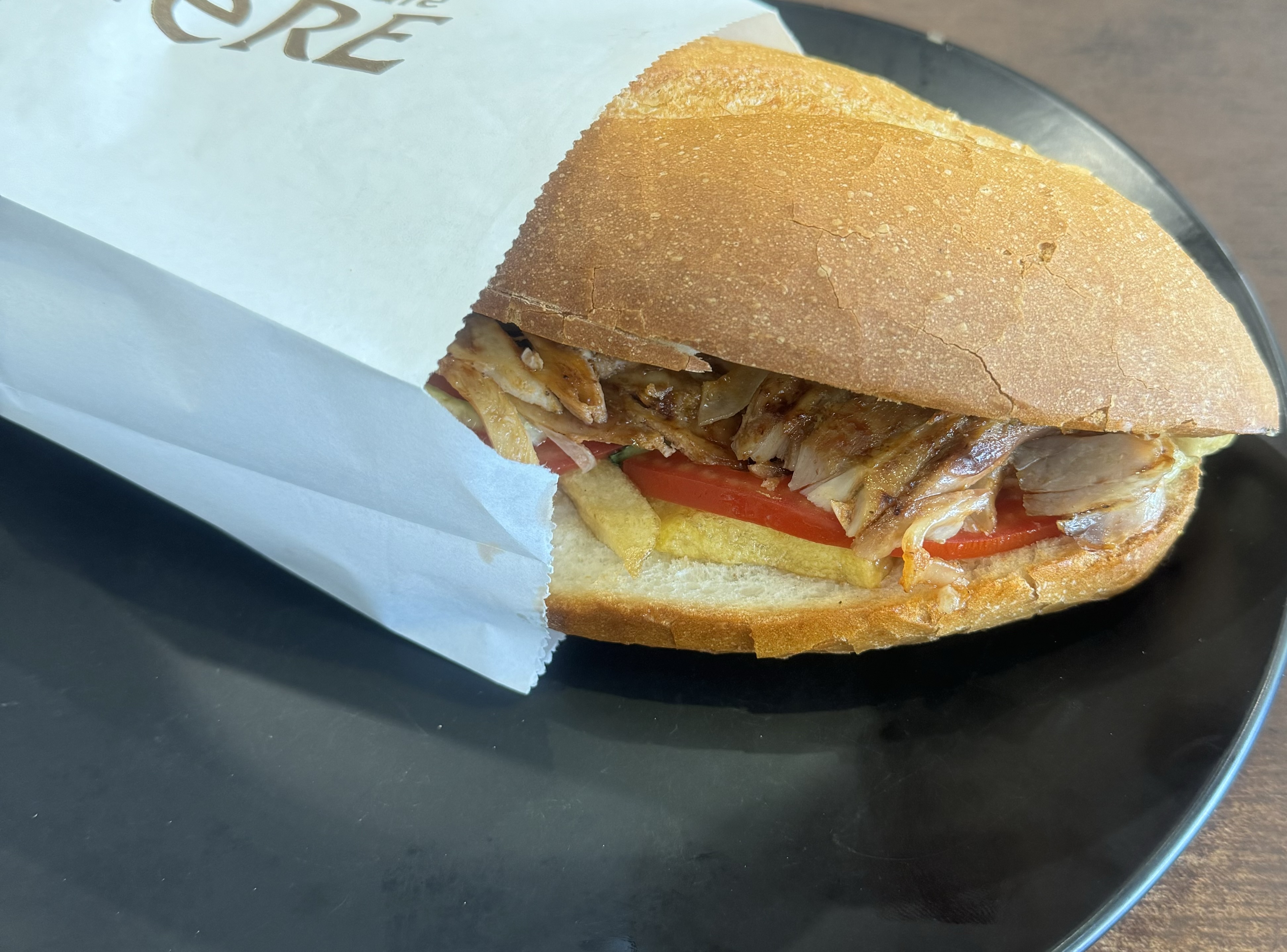 Донер с курицей в батоне