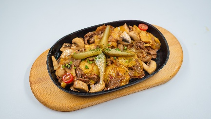 Жареха из курицы в остром соусе